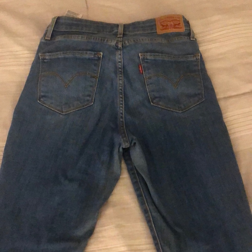 Levi’s 721 High Rise Skinny - Picture 5 of 6